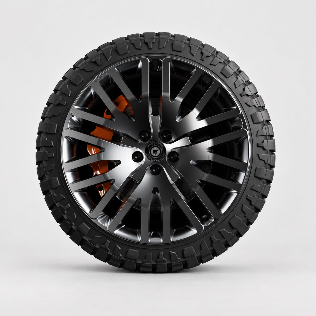 Heritage Customs black crow op lichtgrijze studioachtergrond; velg afgebeeld met band